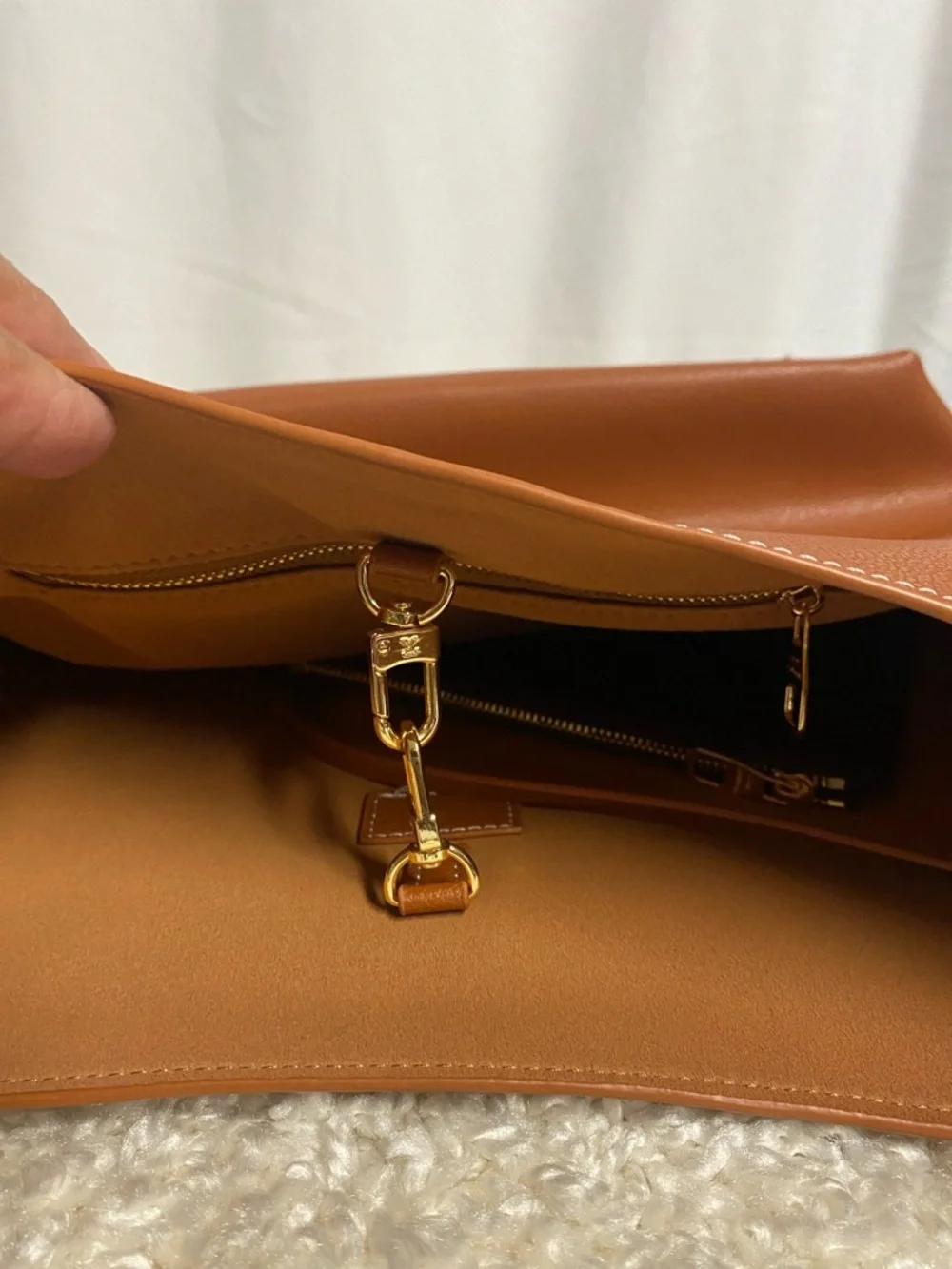 N/A spacious cognac